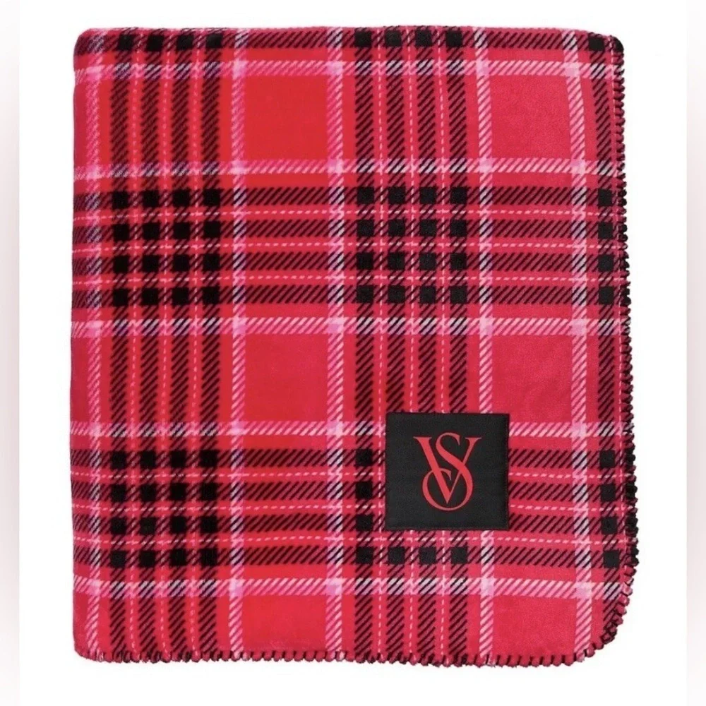 NEW - Victoria’s Secret Cozy Soft Sherpa Blanket in Red Black Plaid